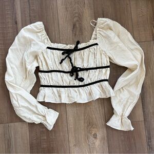 Long sleeve milk maid peasant top cream & black small NWT